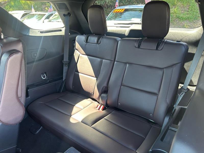 Used 2025 Ford Explorer Platinum w/ Ultimate Package image 15