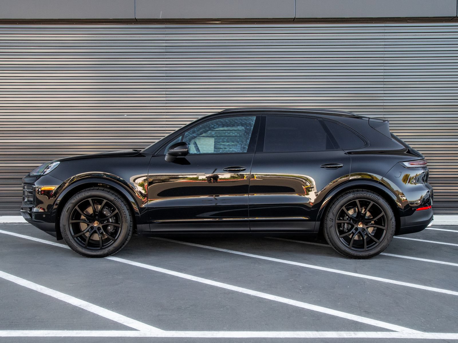 New 2026 Porsche Cayenne AWD/4WD image 2