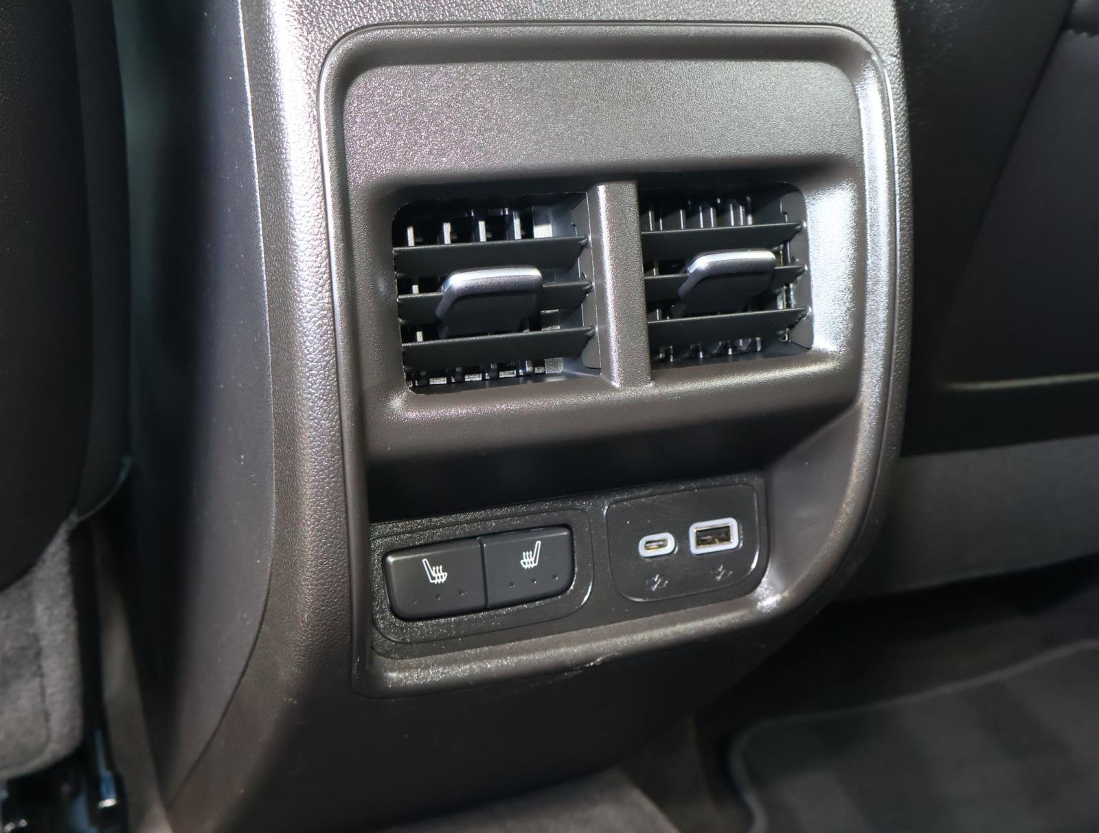 Certified 2023 Cadillac XT4 Sport w/ Technology Package image 18