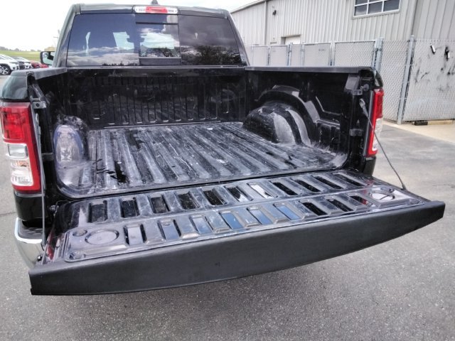 Used 2022 RAM 1500 Big Horn AWD/4WD image 12