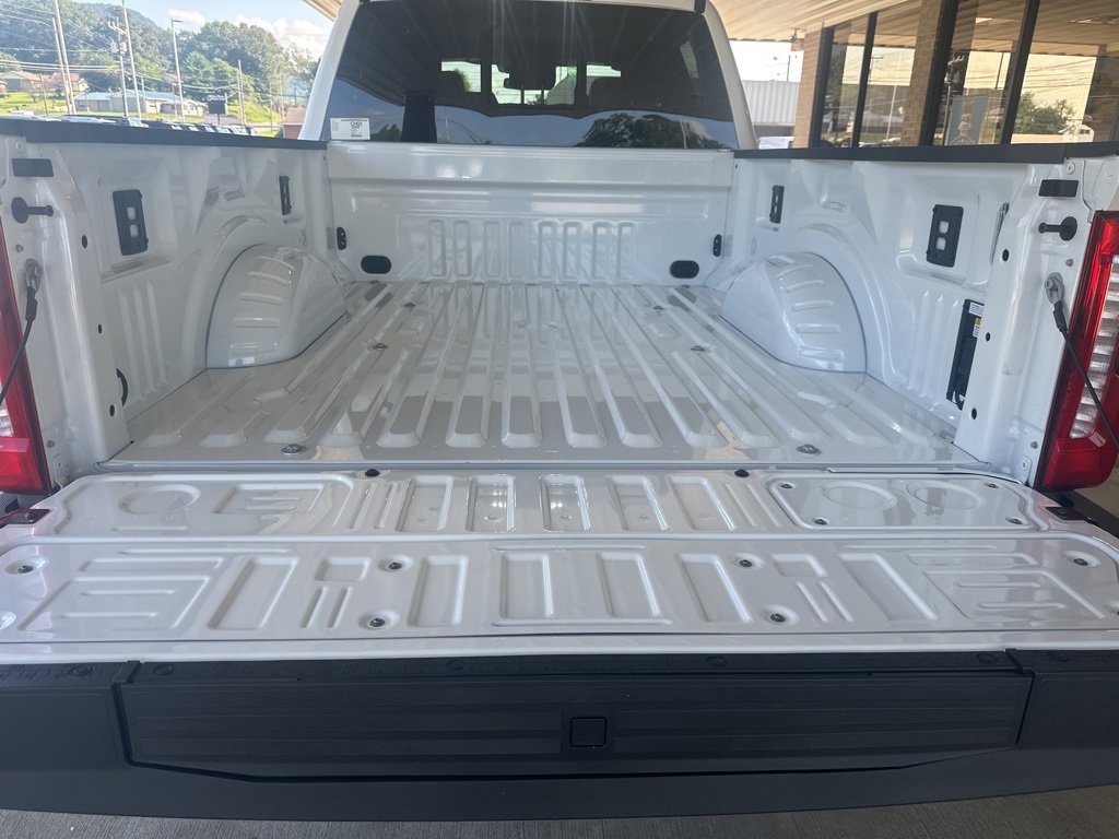 New 2025 Ford F350 King Ranch w/ Chrome Package image 22