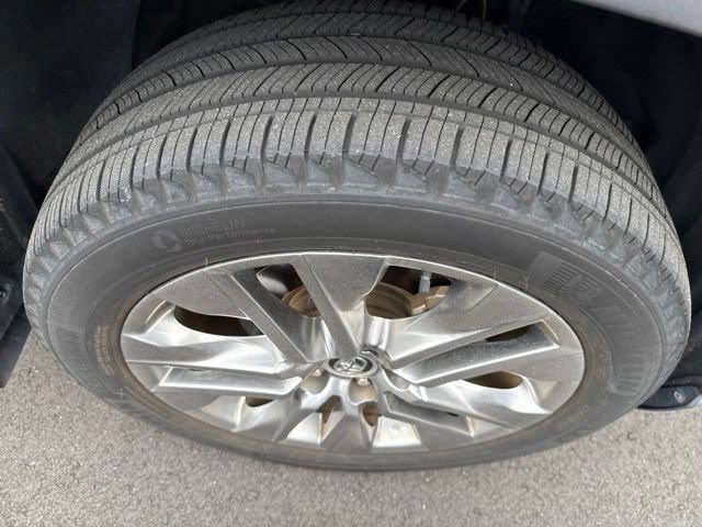 Certified 2020 Toyota RAV4 Limited FWD image 4