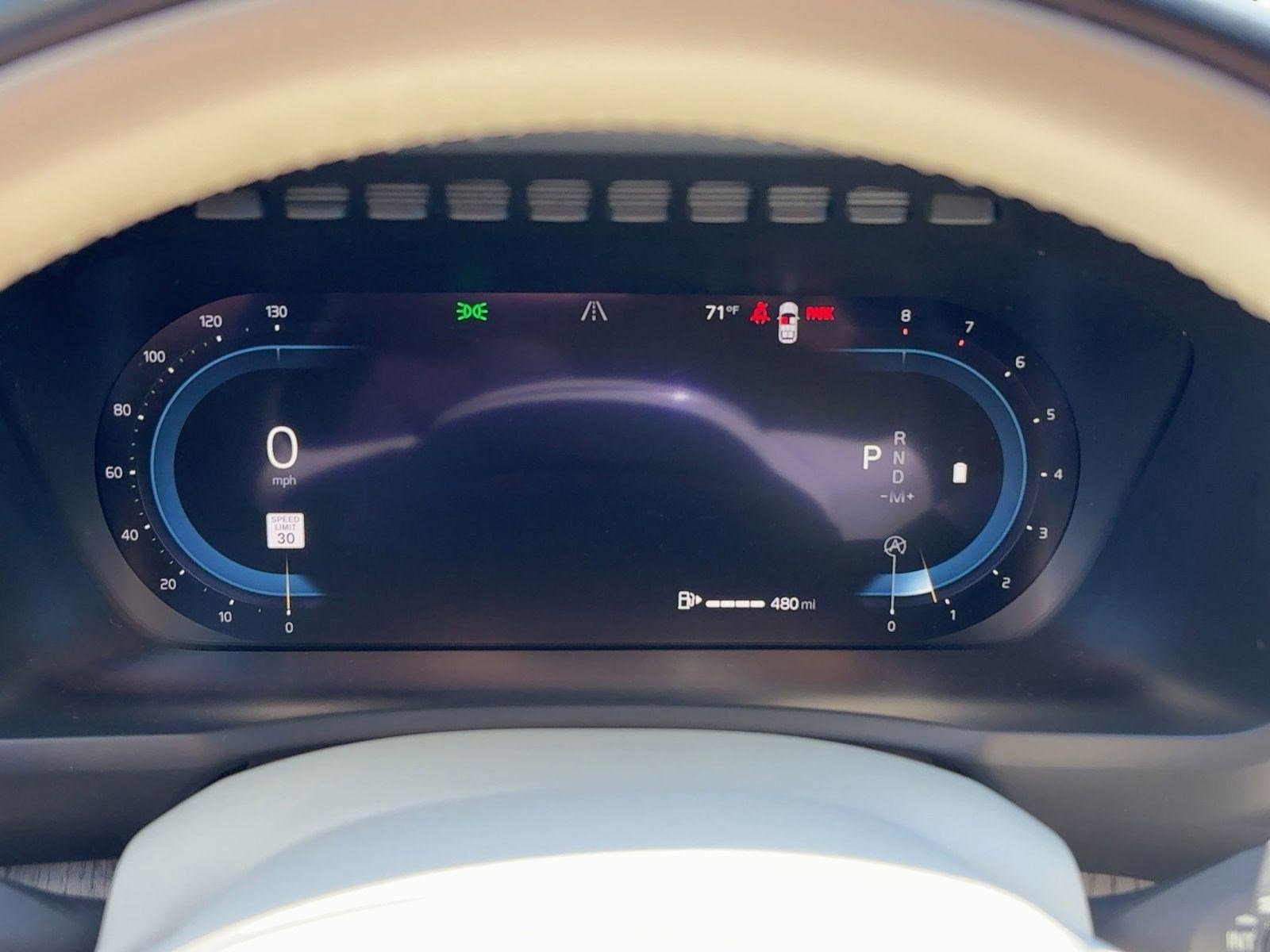 Certified 2023 Volvo XC90 B6 Ultimate w/ Lounge Package image 17