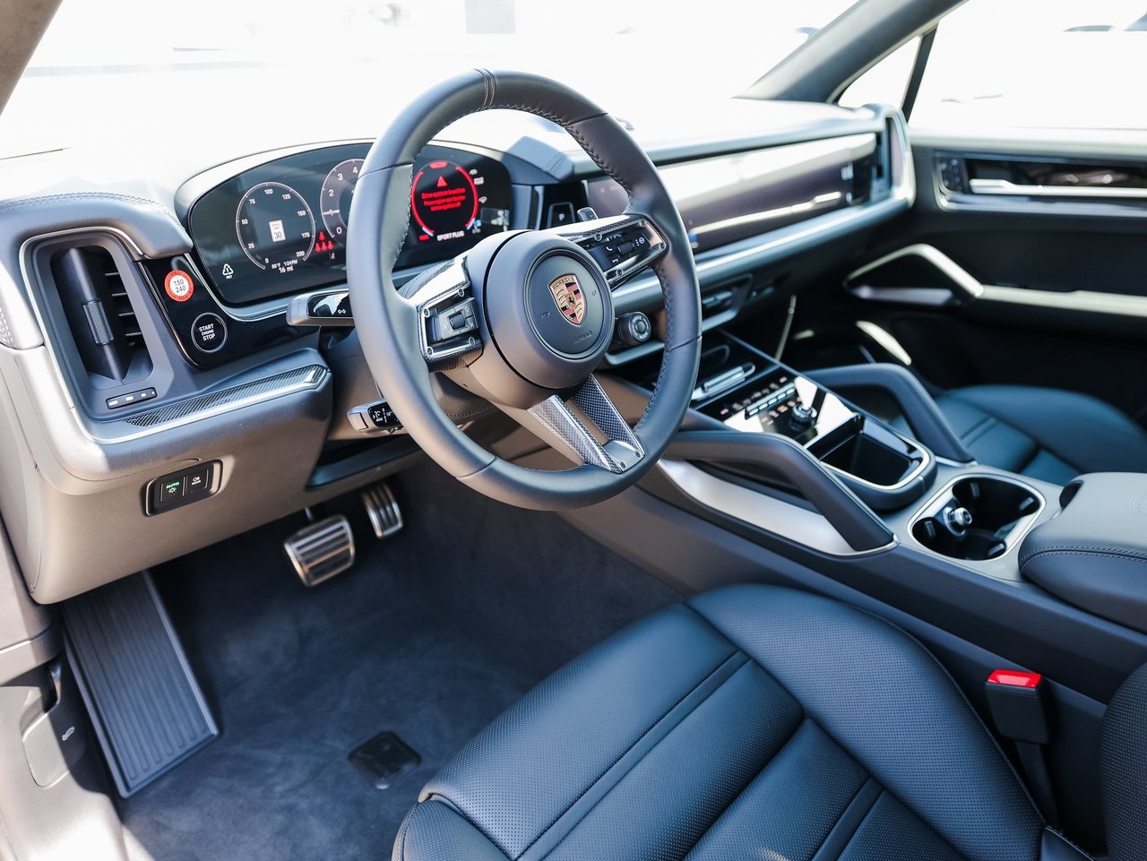 New 2025 Porsche Cayenne GTS image 4