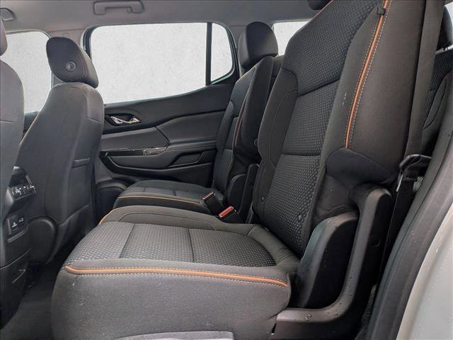 Used 2023 GMC Acadia AT4 image 19
