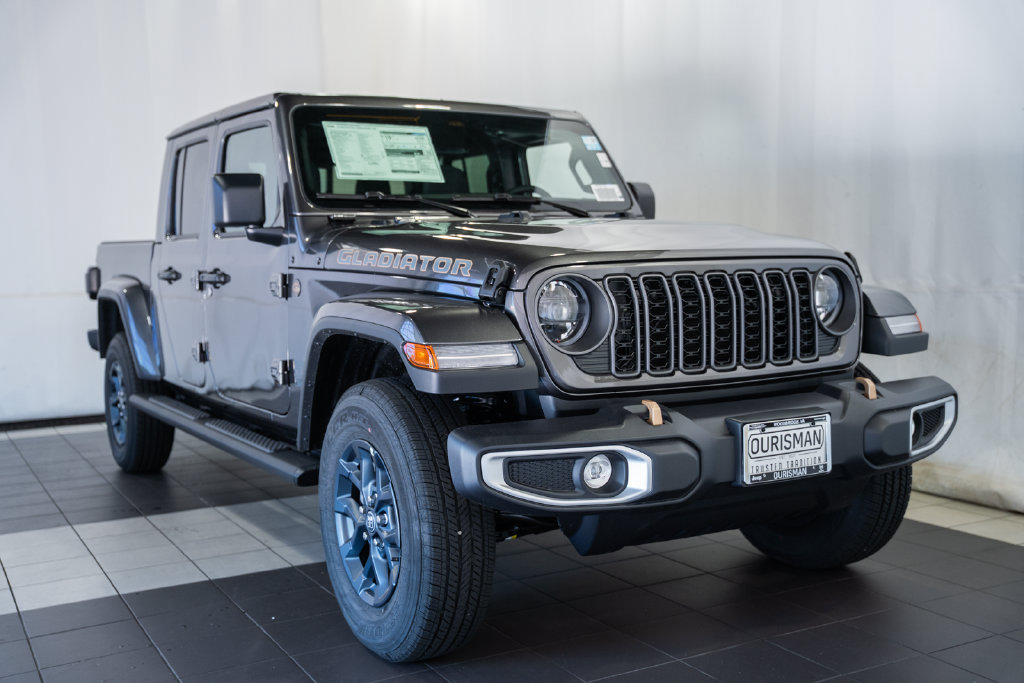 New 2026 Jeep Gladiator Sport