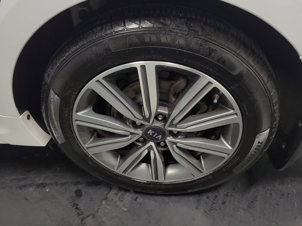 Used 2020 Kia Optima Premium image 11