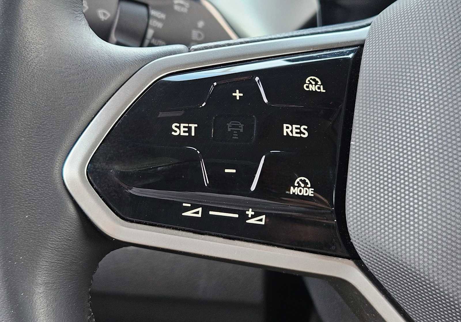 Used 2025 Volkswagen ID. Buzz Pro S image 19