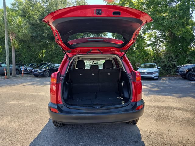 Used 2013 Toyota RAV4 XLE FWD image 18