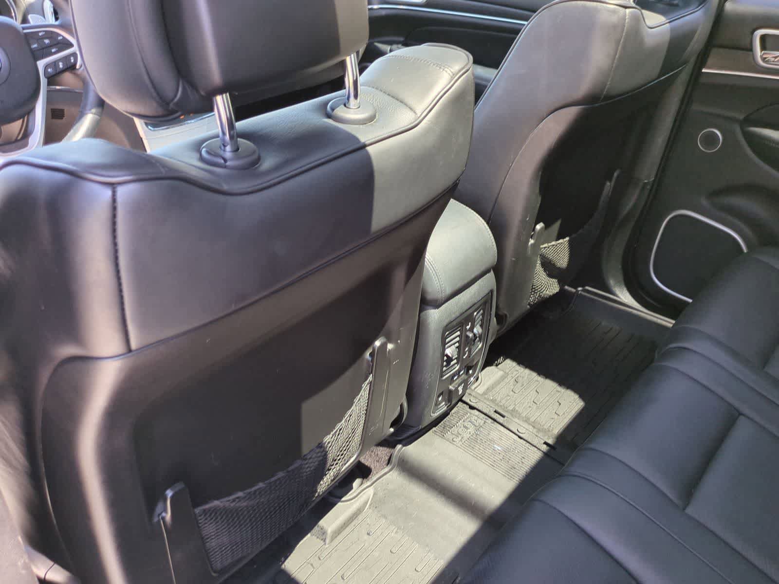 Used 2018 Jeep Grand Cherokee Summit AWD/4WD image 18