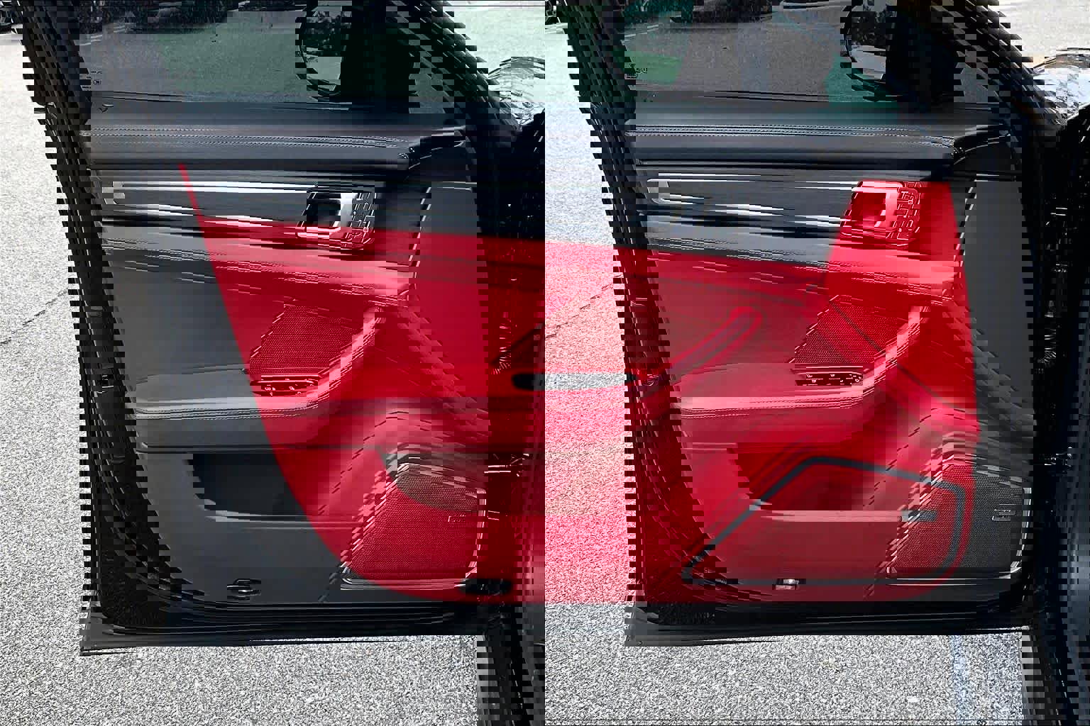 Used 2023 Porsche Panamera 4 Platinum Edition image 23