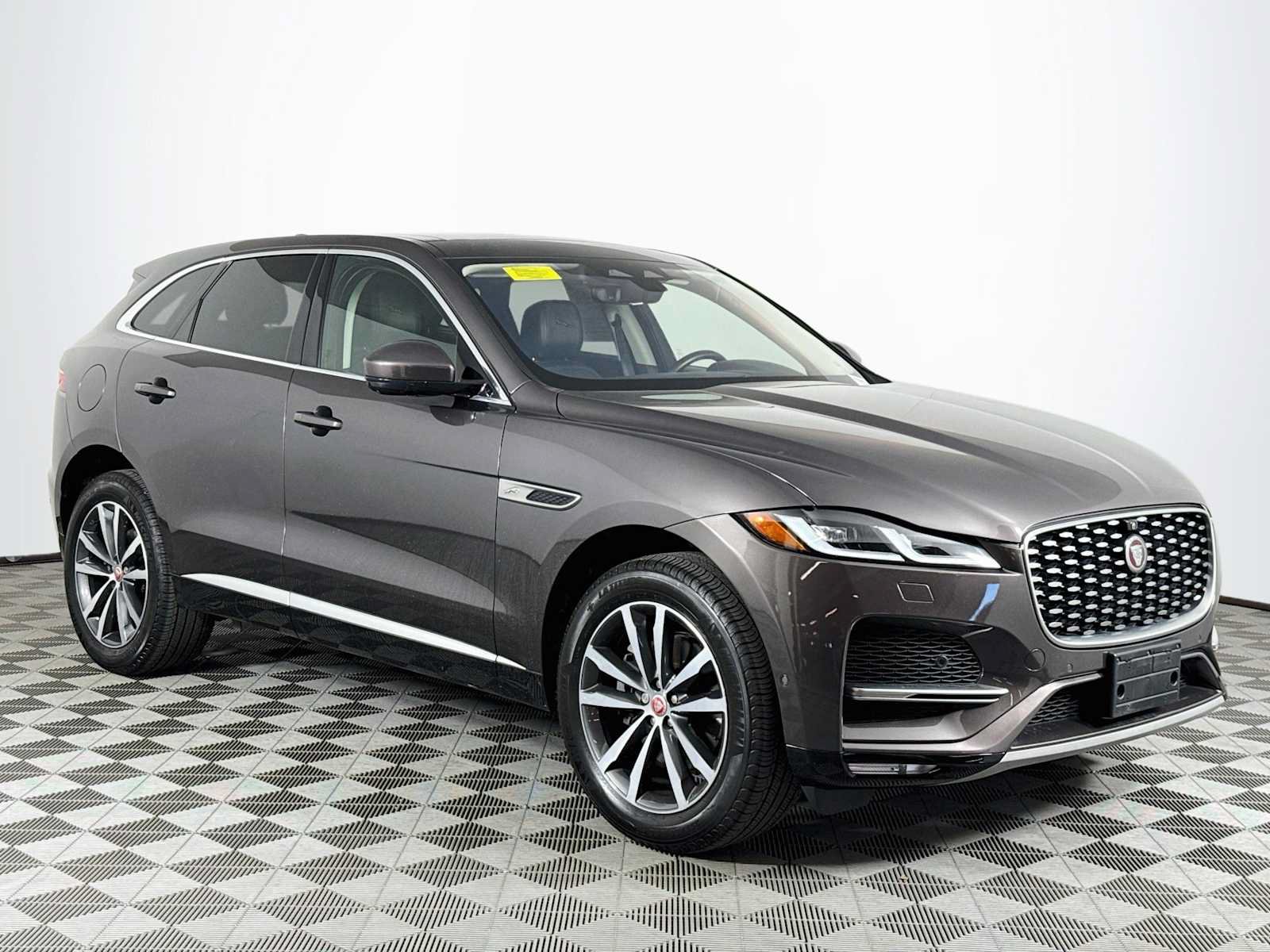 Used 2021 Jaguar F-PACE S AWD/4WD image 3