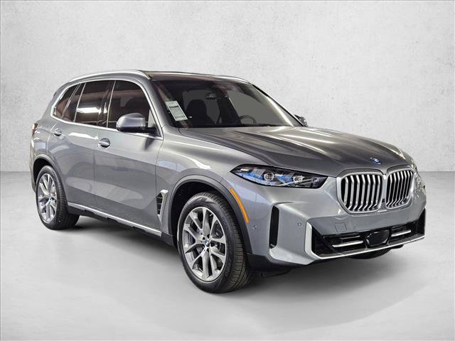Used 2026 BMW X5 xDrive50e w/ Parking Assistance Package AWD/4WD image 6