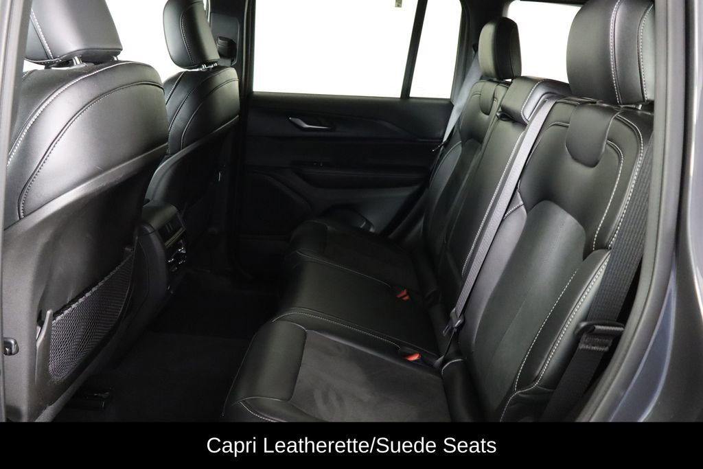 Used 2024 Jeep Grand Cherokee Altitude image 17