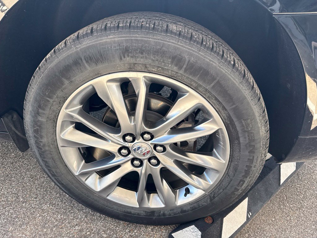 Certified 2023 Buick Enclave Avenir w/ Trailering Package, 5000 lbs. FWD image 8