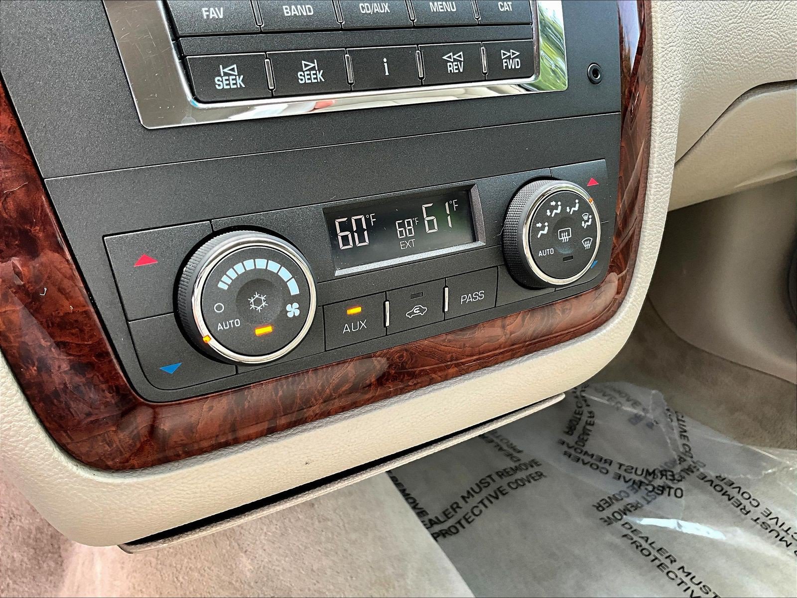 Used 2007 Cadillac DTS Luxury I w/ Trunk Convenience Package FWD image 15