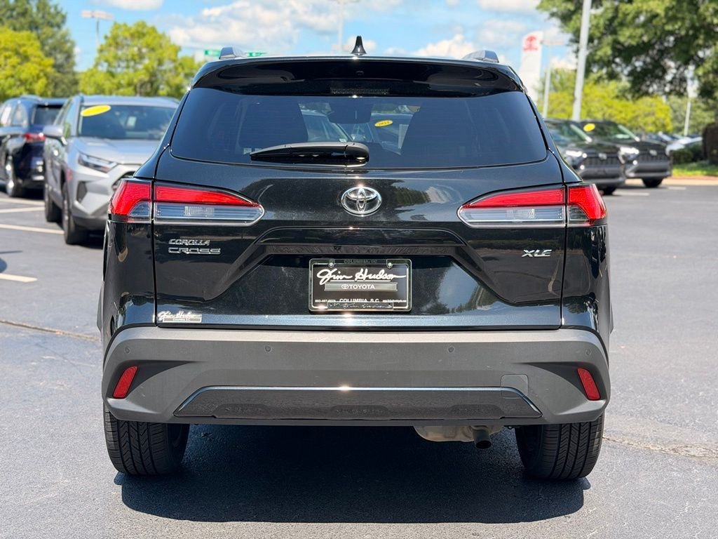 Certified 2025 Toyota Corolla Cross XLE FWD image 11
