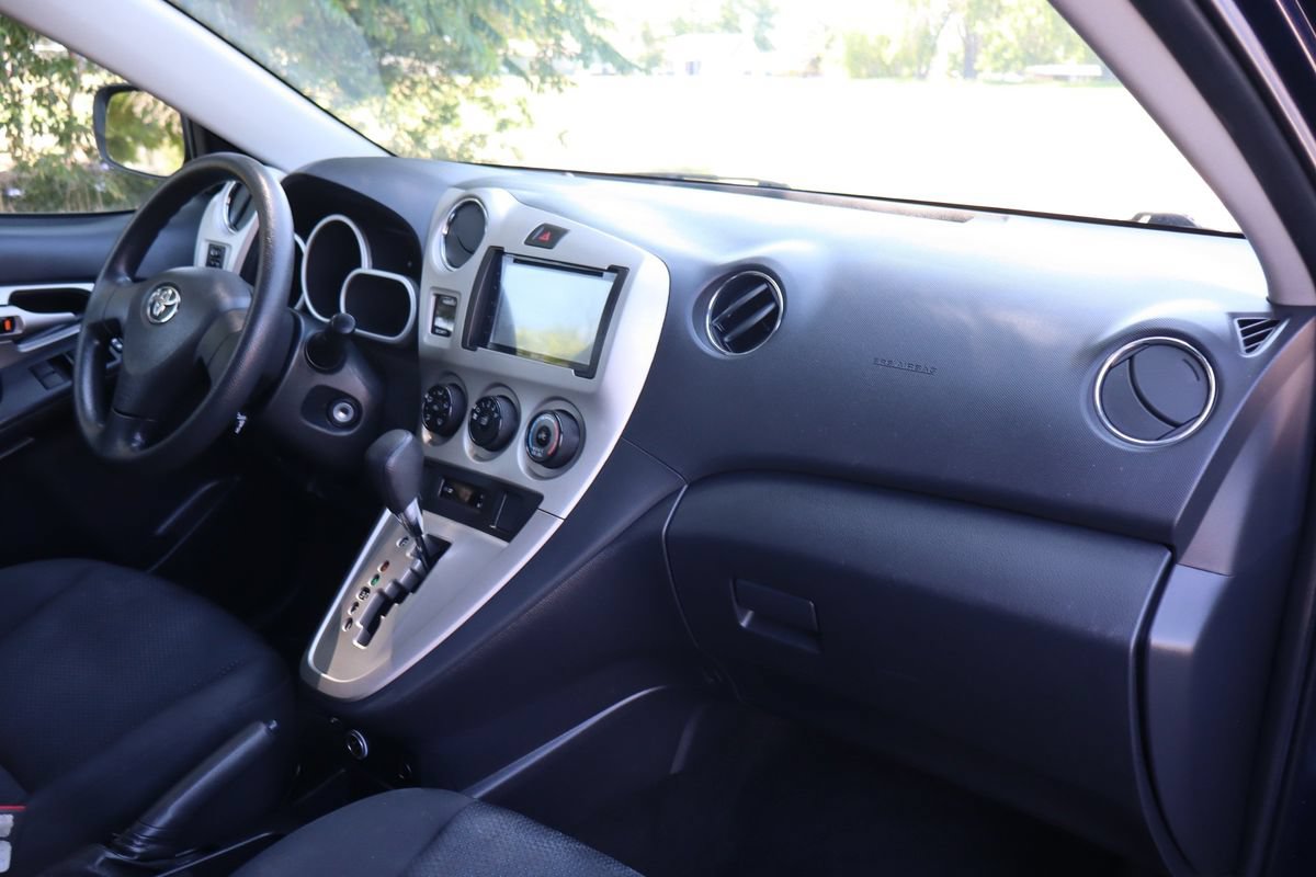 Used 2009 Toyota Matrix FWD image 17