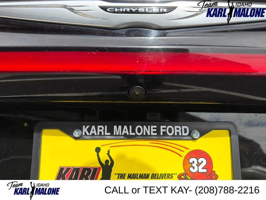 Used 2025 Chrysler Pacifica Select FWD image 5
