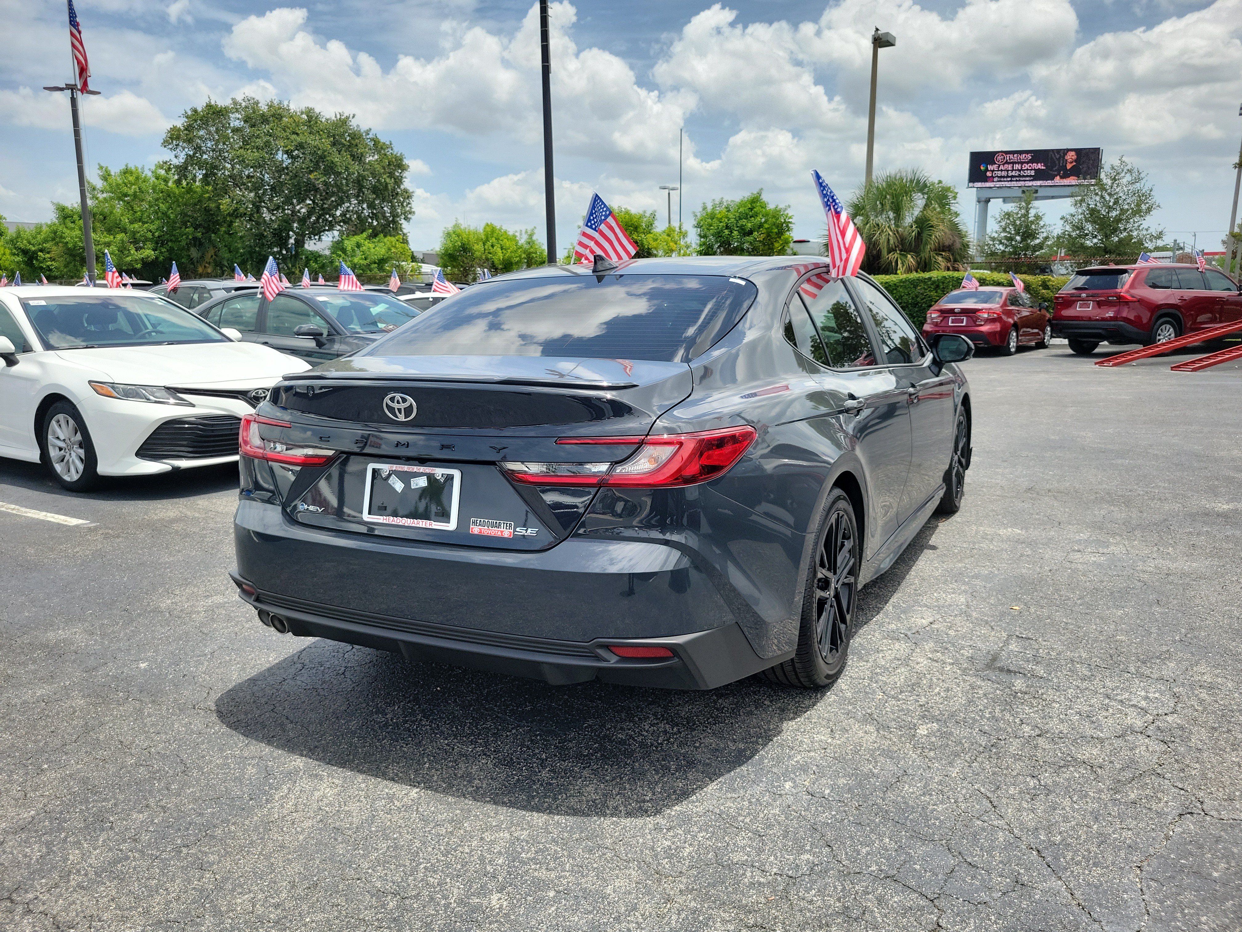 Used 2026 Toyota Camry SE FWD image 11