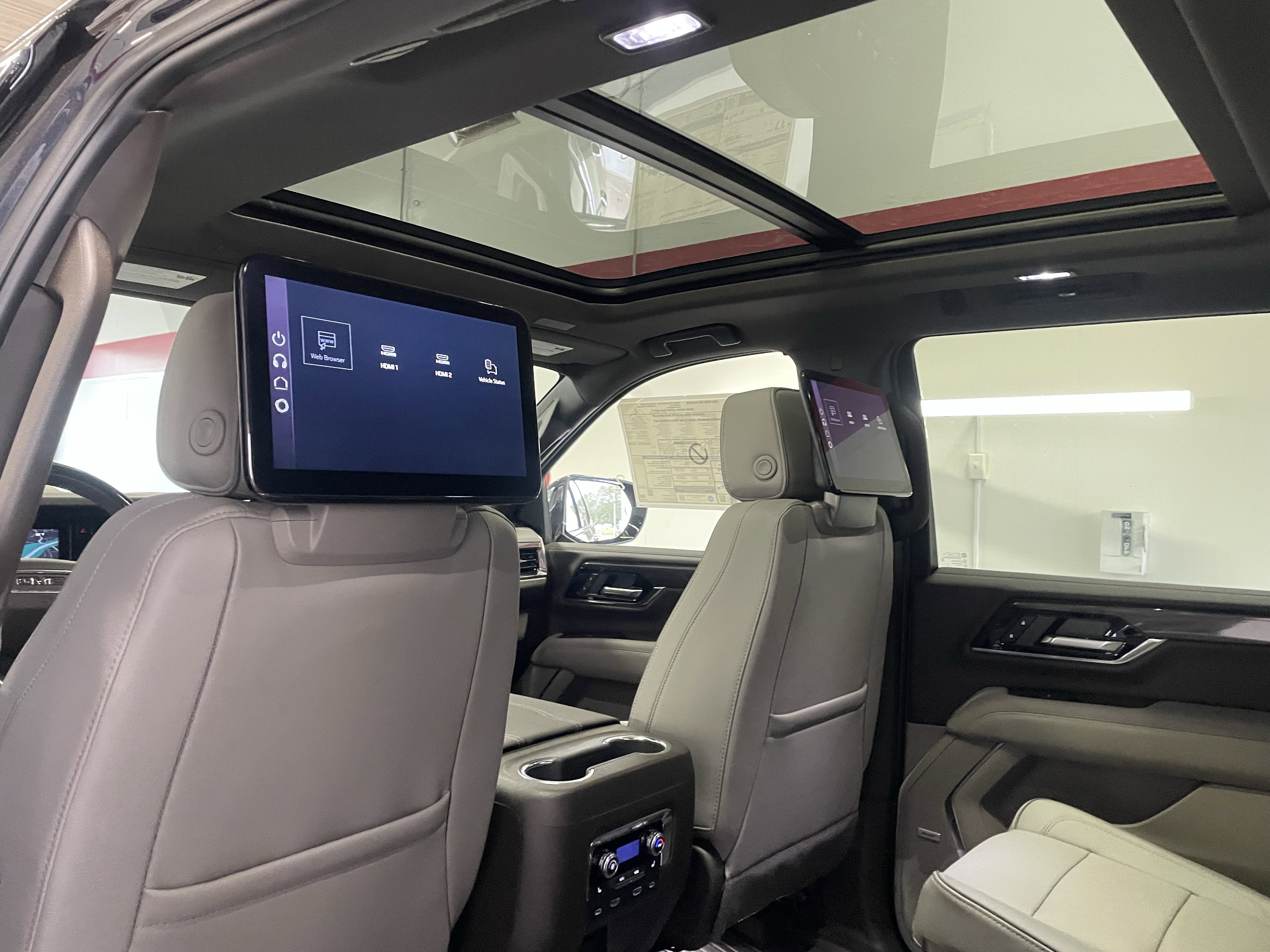 New 2026 GMC Yukon Elevation w/ Elevation Premium Package image 14