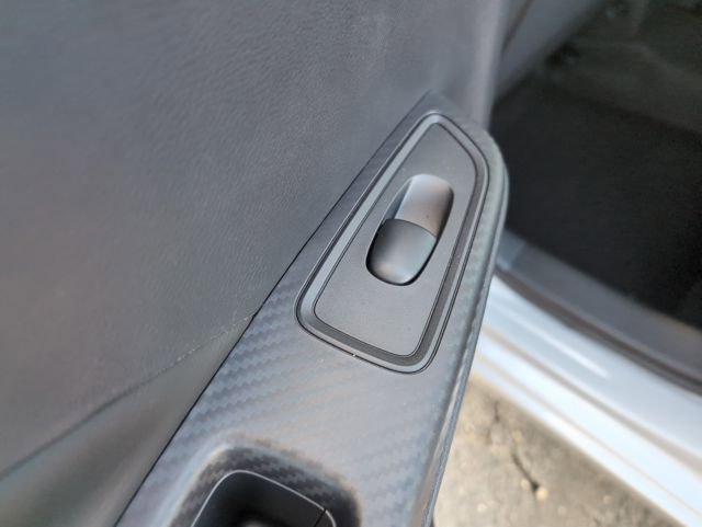 New 2025 Nissan Versa SR w/ Trunk Package image 12