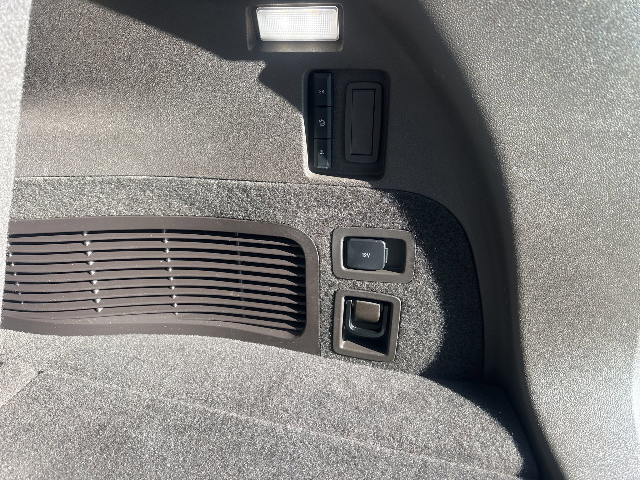 Used 2020 Lincoln Aviator Reserve w/ Equipment Group 201A image 21