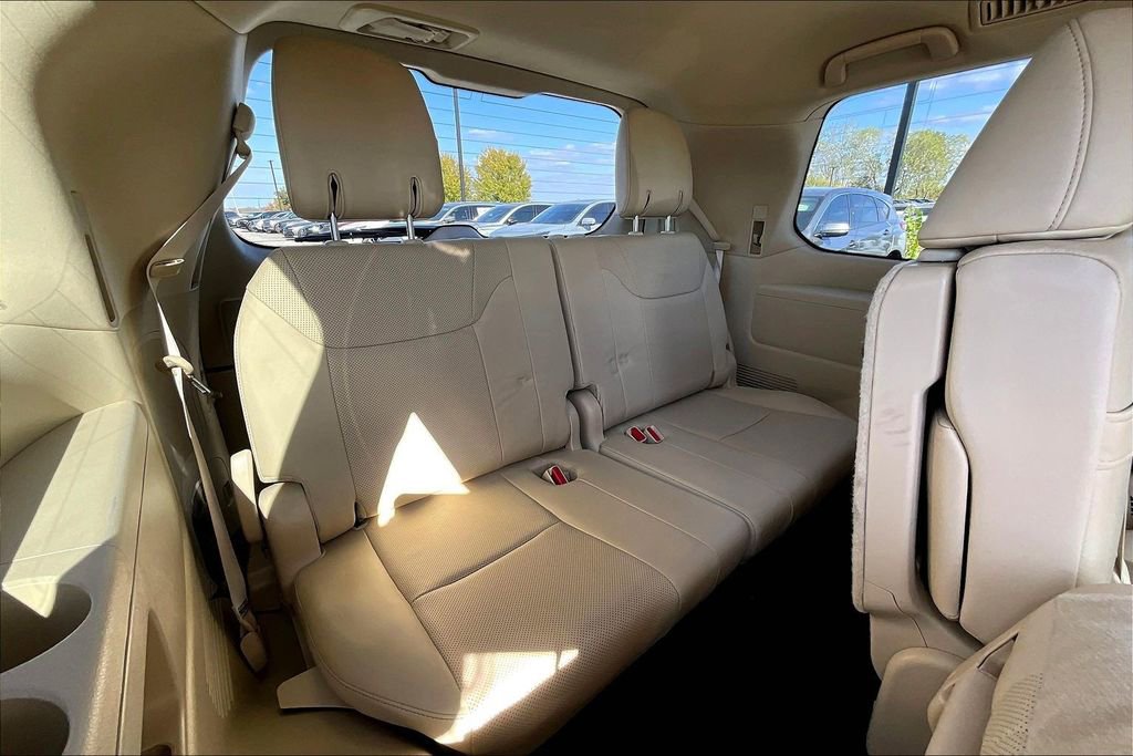 Used 2018 Lexus LX 570 4WD image 36