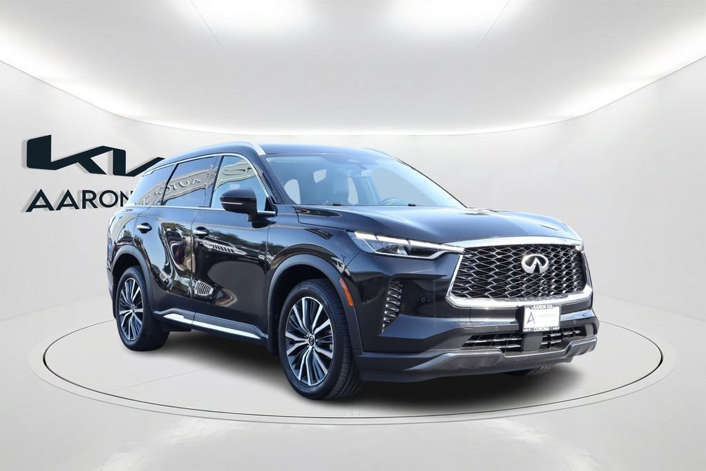 Used 2023 INFINITI QX60 Sensory AWD/4WD image 3
