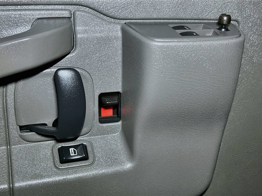 Used 2025 Chevrolet Express 2500 w/ Driver Convenience Package RWD image 16
