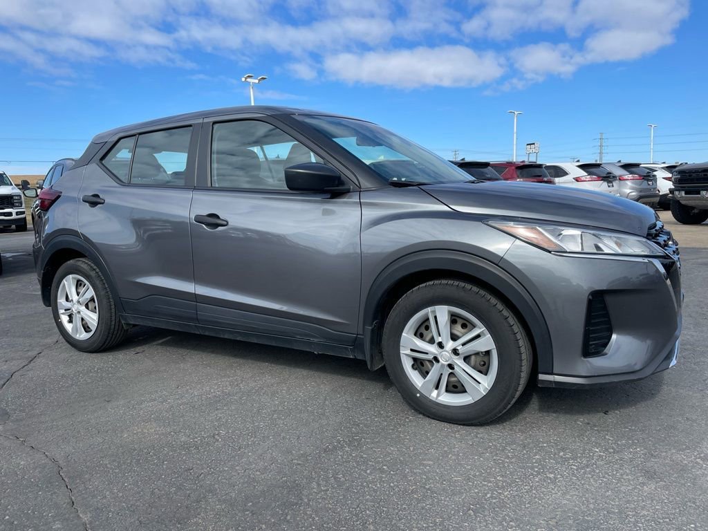 Used 2023 Nissan Kicks S FWD image 2