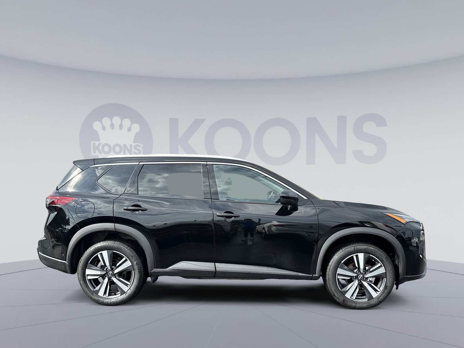 Used 2026 Nissan Rogue SL FWD image 8