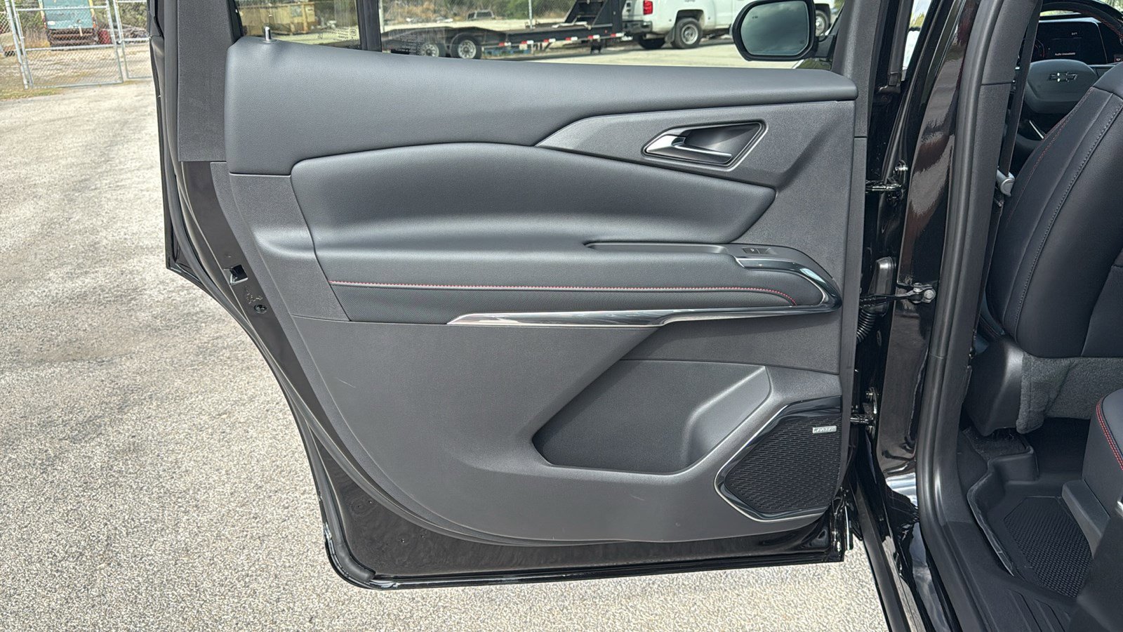 New 2026 Chevrolet Traverse RS image 13