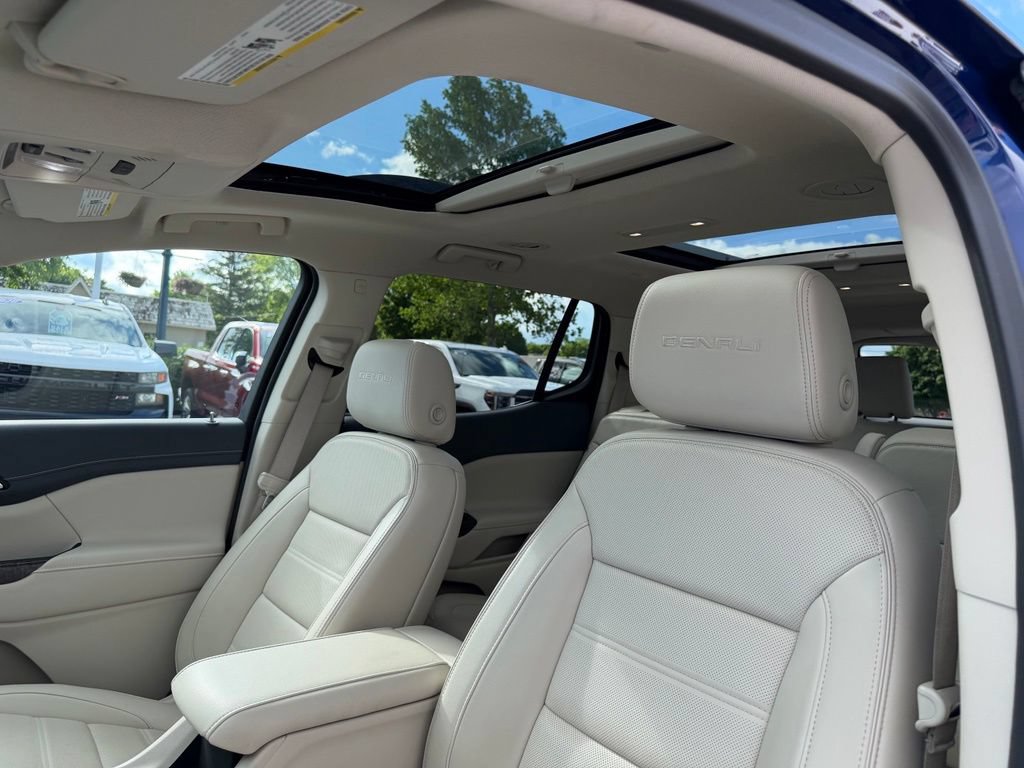 Certified 2023 GMC Acadia Denali w/ Denali Technology Package AWD/4WD image 16