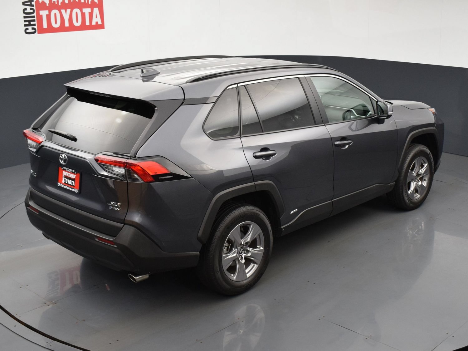 Used 2025 Toyota RAV4 XLE AWD/4WD image 19