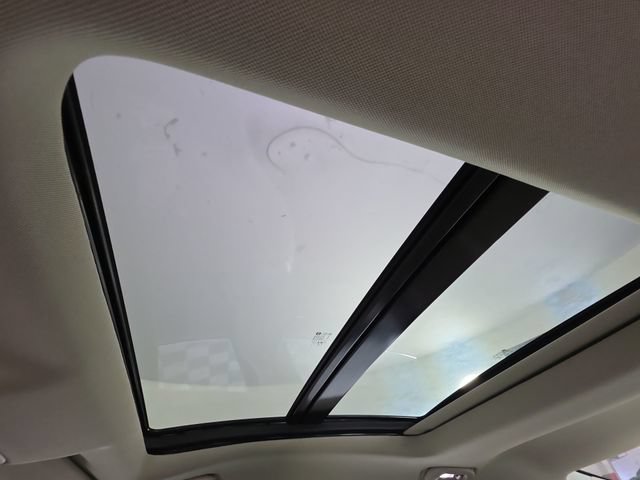 Used 2017 Buick LaCrosse Premium w/ Driver Confidence Package #2 AWD/4WD image 35