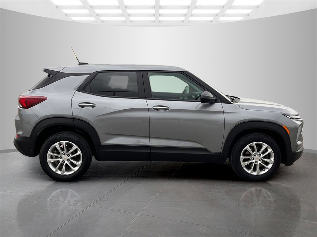 Used 2024 Chevrolet TrailBlazer LS w/ LS Convenience Package image 4