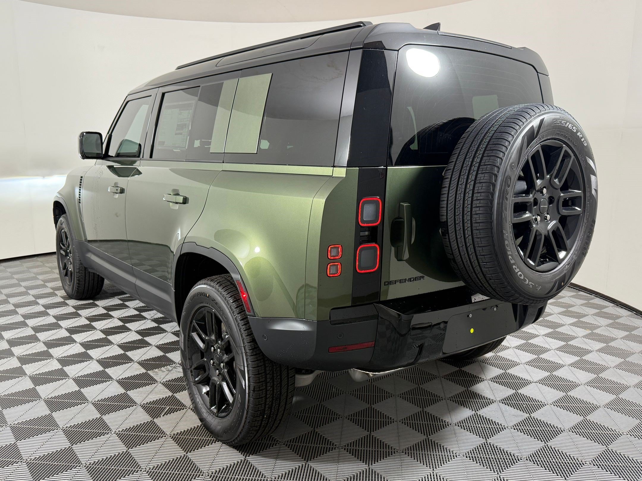 New 2026 Land Rover Defender 110 S AWD/4WD image 3