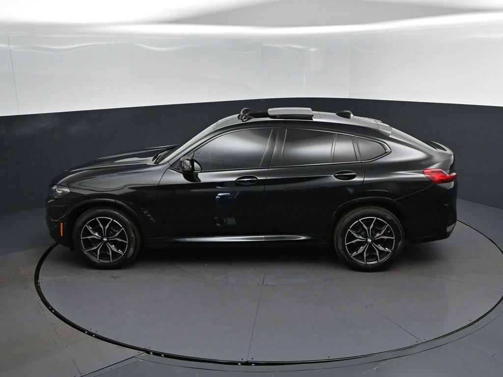 Certified 2023 BMW X4 xDrive30i w/ M Sport Package AWD/4WD image 32