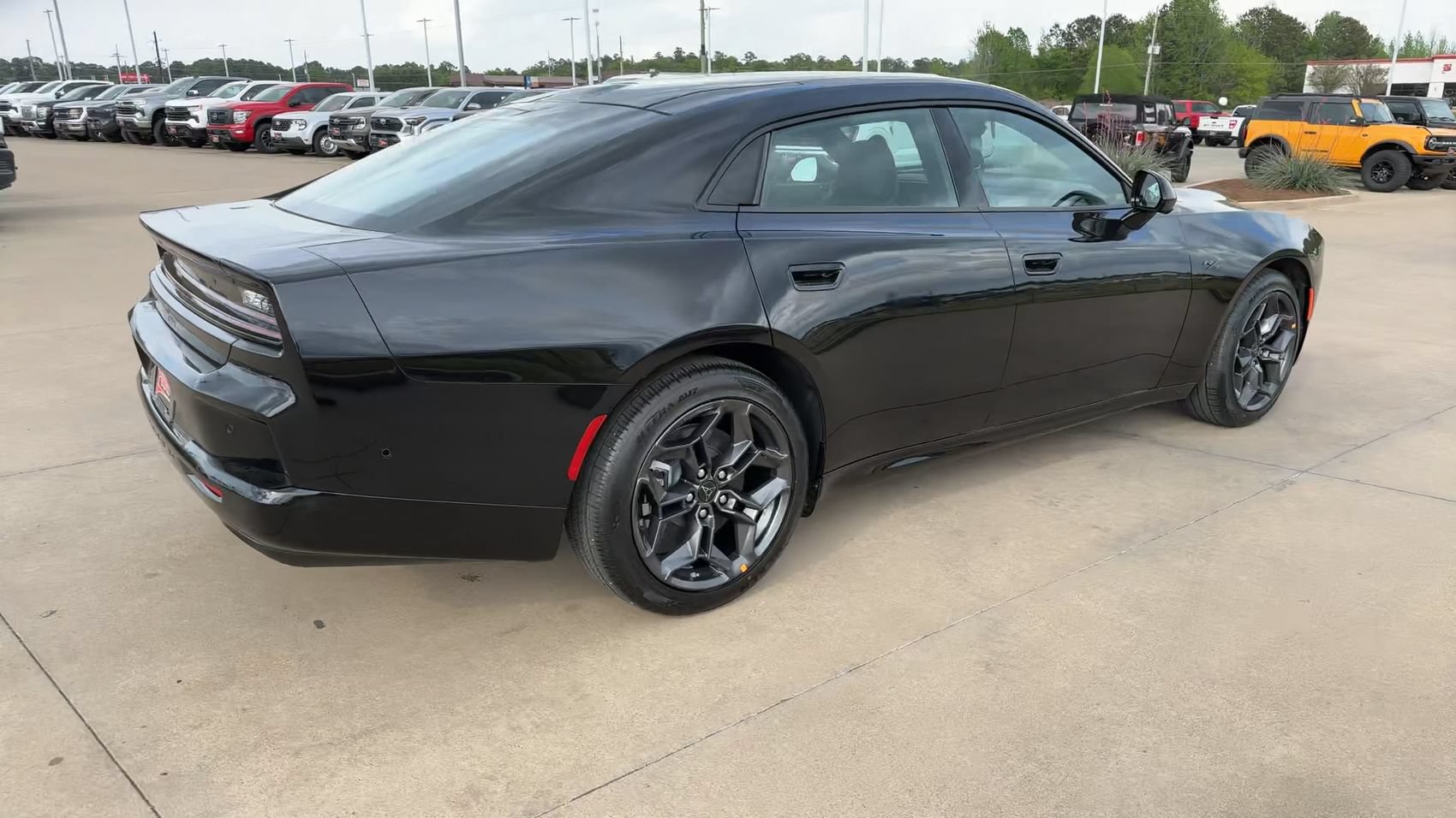 New 2026 Dodge Charger R/T AWD/4WD image 9