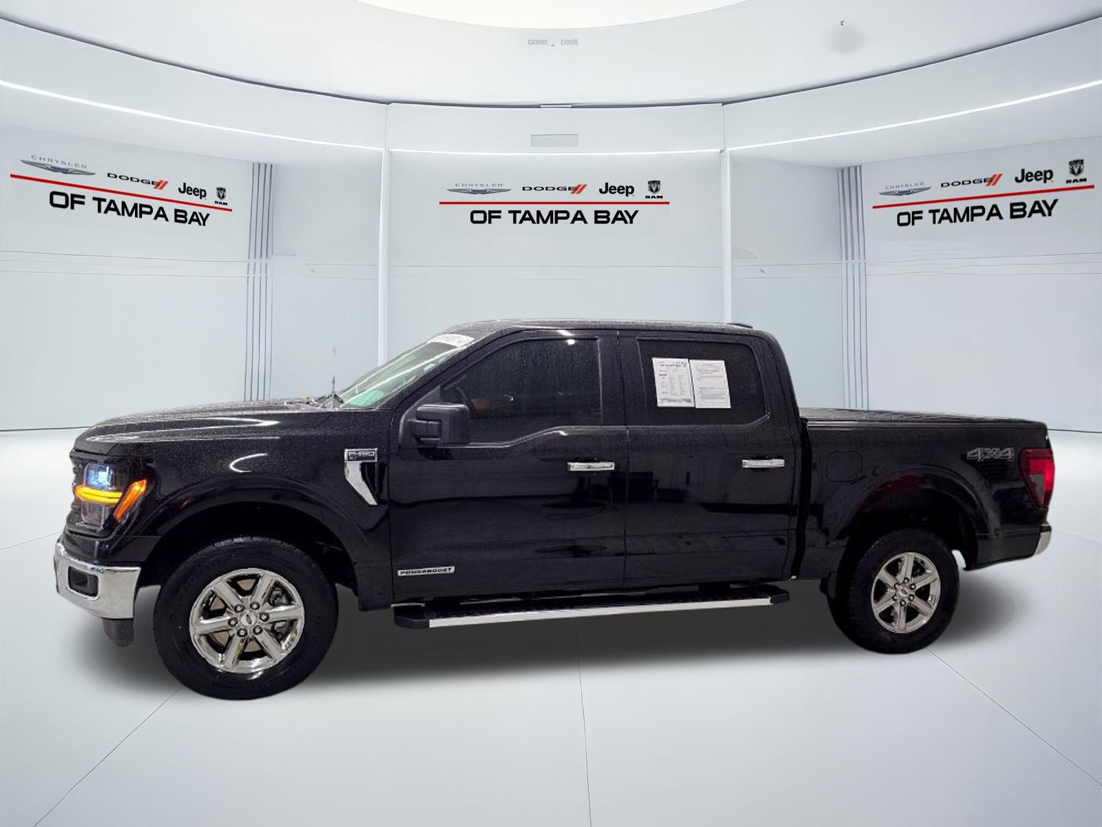 Used 2025 Ford F150 XLT w/ Equipment Group 301A Standard AWD/4WD image 3