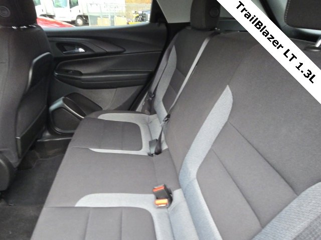 Used 2022 Chevrolet TrailBlazer LT w/ Convenience Package image 12