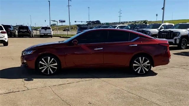 Used 2022 Nissan Altima 2.5 Platinum image 5
