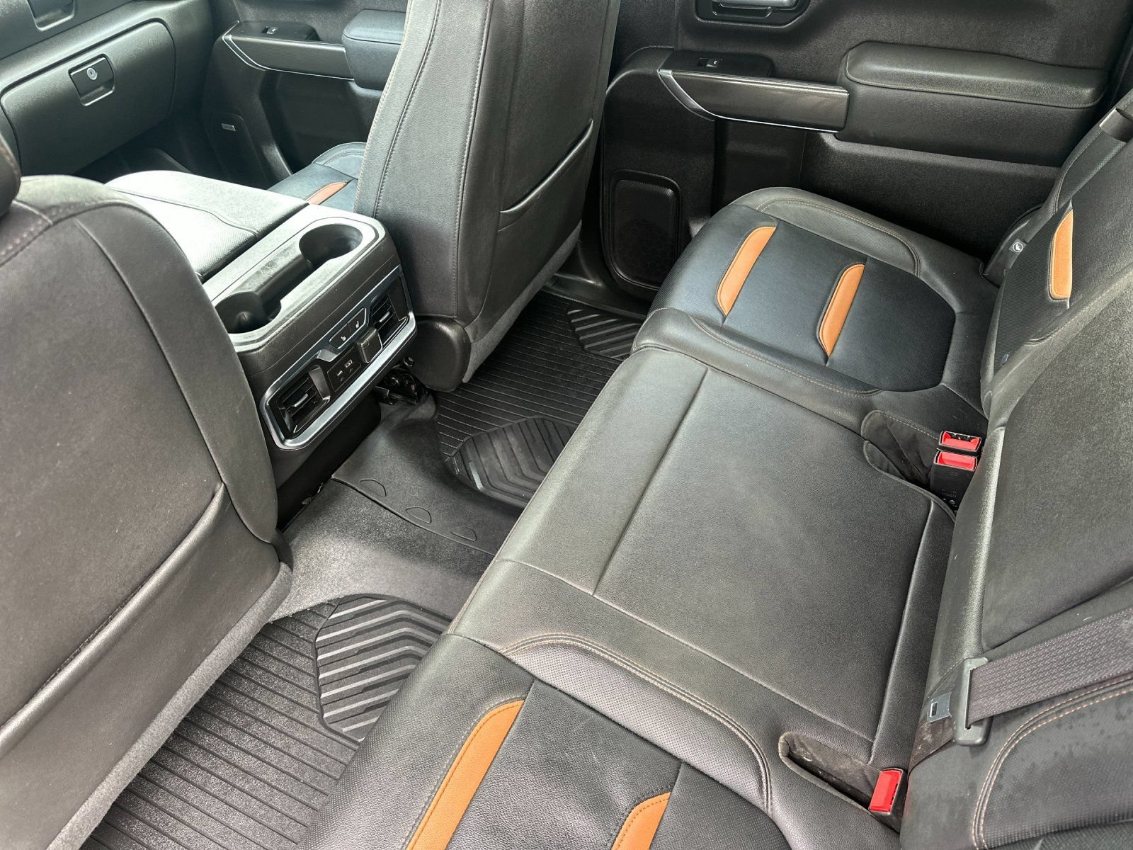 Used 2023 GMC Sierra 3500 AT4 w/ AT4 Preferred Package AWD/4WD image 13