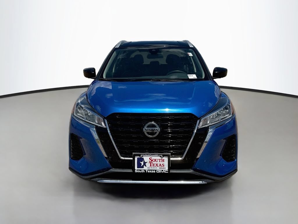 Used 2021 Nissan Kicks SV FWD image 3