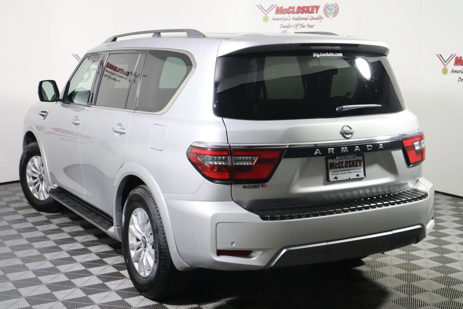 Used 2023 Nissan Armada SV image 7