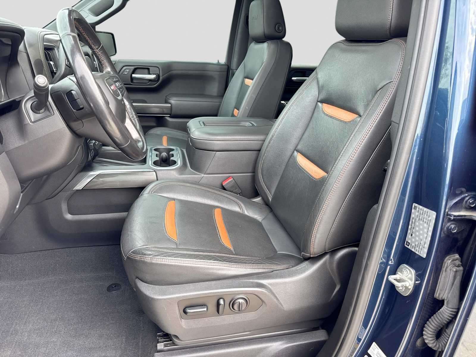 Used 2019 GMC Sierra 1500 AT4 w/ AT4 Premium Package AWD/4WD image 16