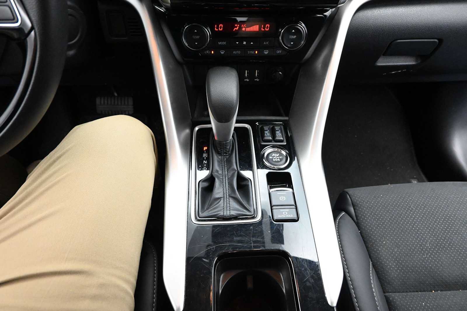 Used 2025 Mitsubishi Eclipse Cross SE AWD/4WD image 16