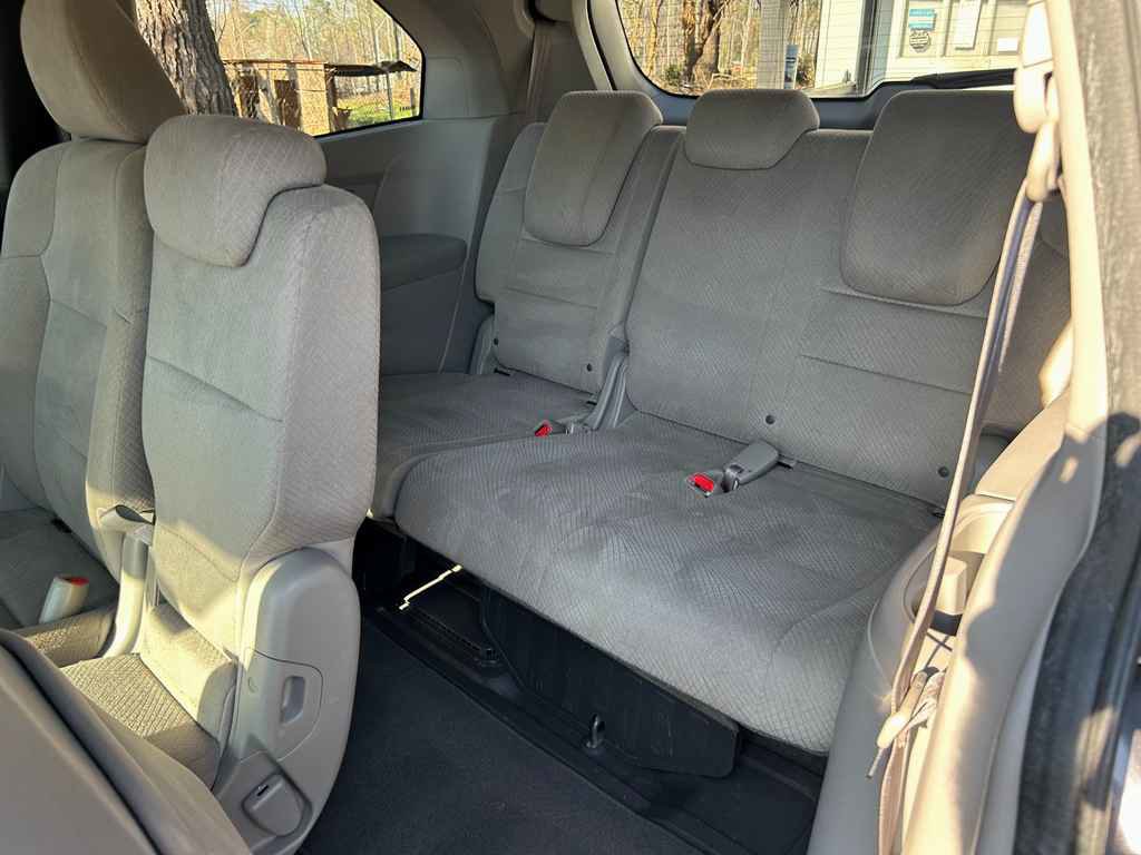 Used 2015 Honda Odyssey EX image 10
