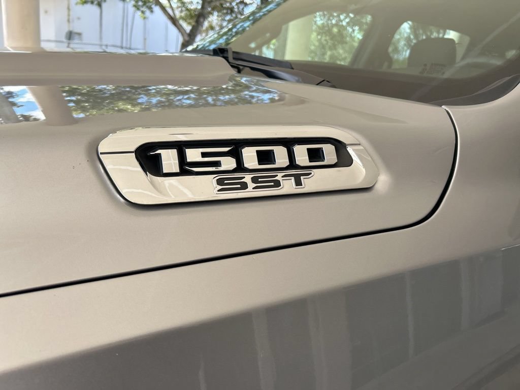 Certified 2025 RAM 1500 Big Horn AWD/4WD image 14